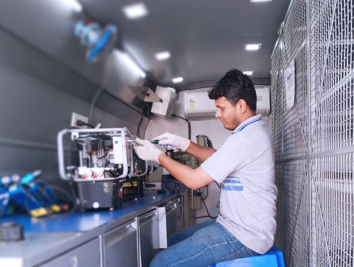 ABS On-site Mobile Service Van